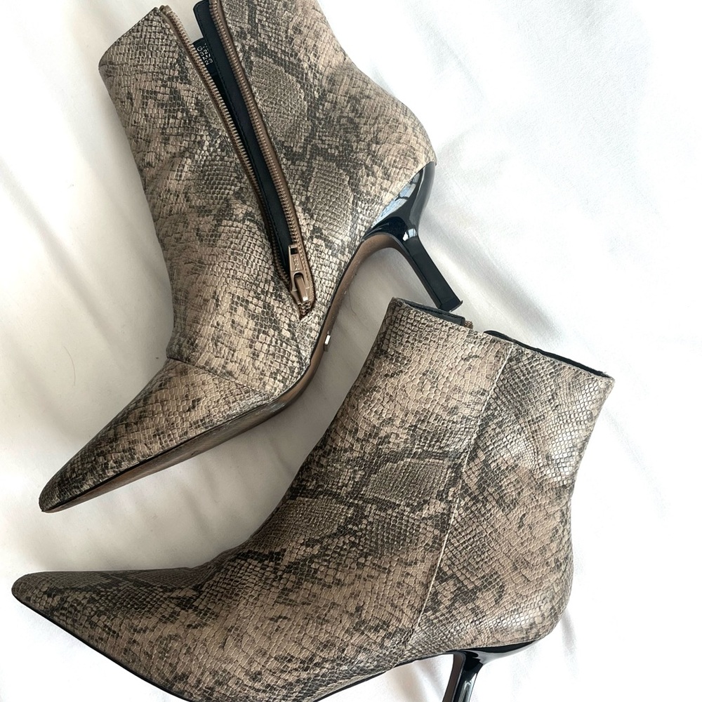 Topshop MACI Snake Print Pointed Boots